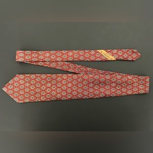 Pre-owned Valentino Mens silk tie Good condition.